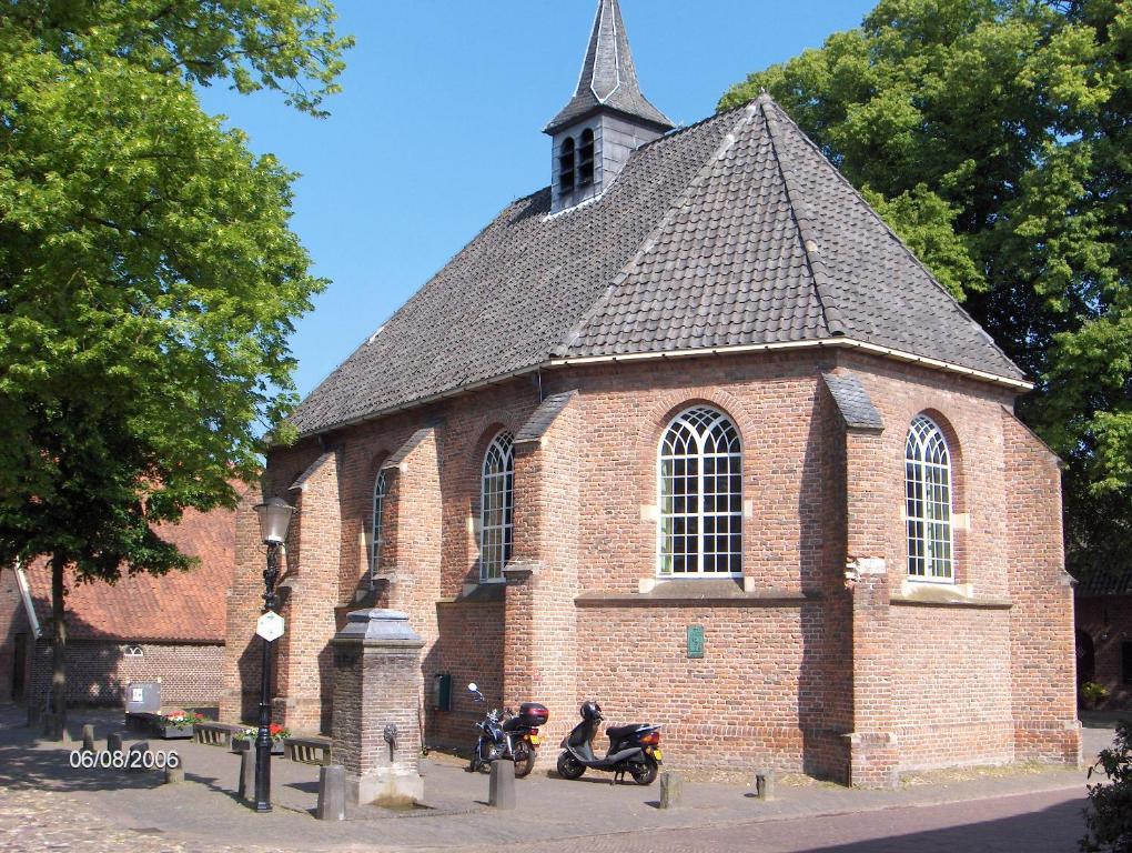 Herberg De Gouden Leeuw Бронкхорст Экстерьер фото