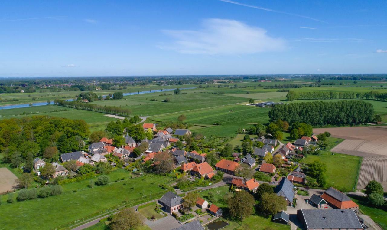 Herberg De Gouden Leeuw Бронкхорст Экстерьер фото